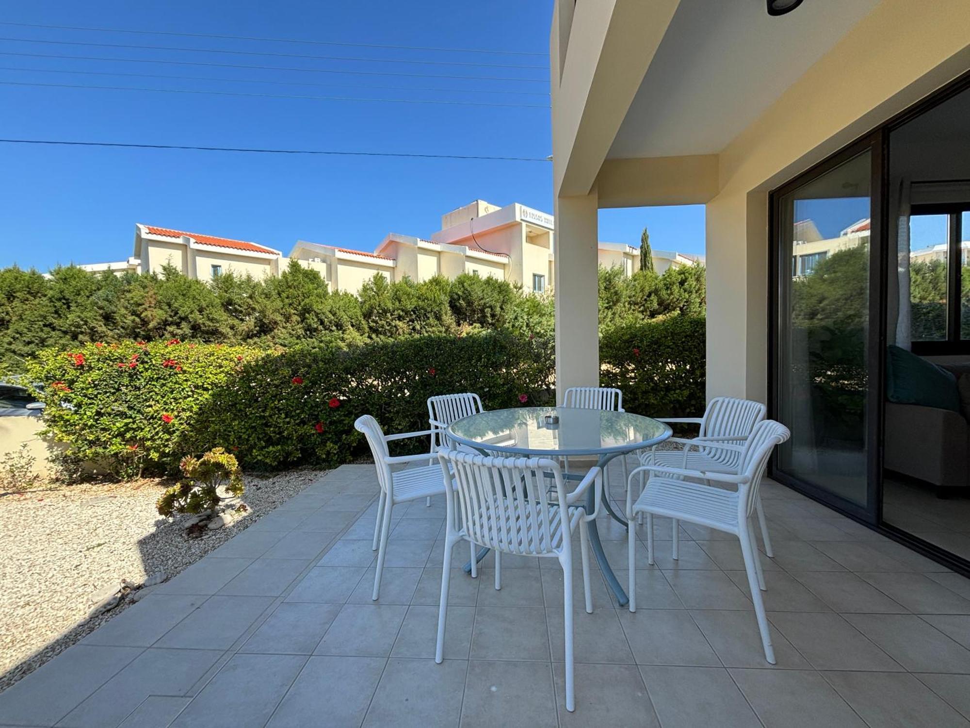 Faros Seabreeze 1b, Pool, Seaside, Appartement Paphos